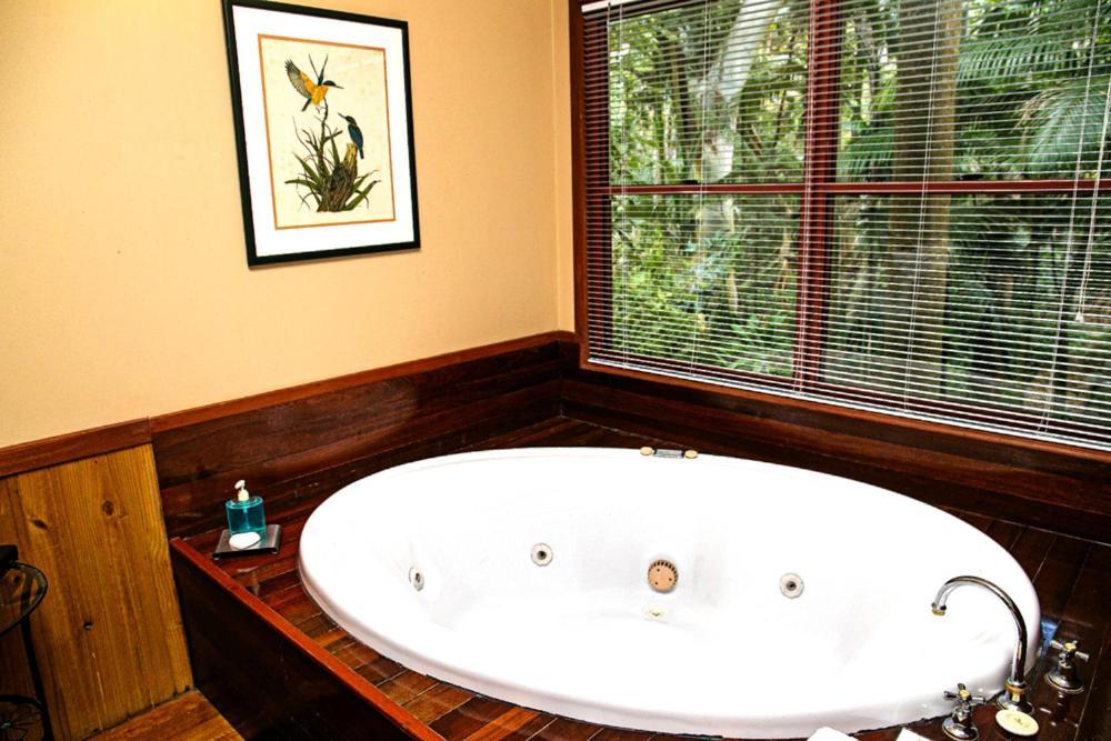 Amore On Buderim Rainforest Cabins Sunshine Coast Екстериор снимка